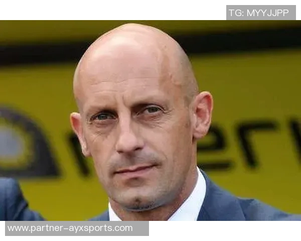 费拉拉与切沃激战正酣双方拼尽全力争夺胜利的精彩瞬间